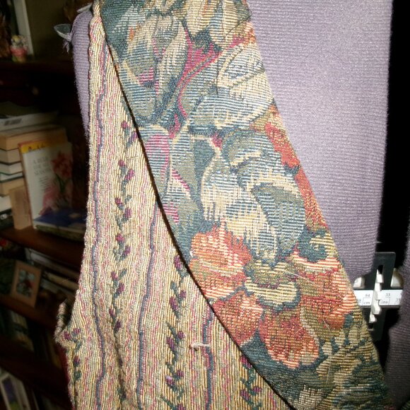 Vtg Evelyn Avery tapestry cottagecore vest clashing patterns 80s LG - Picture 2 of 6